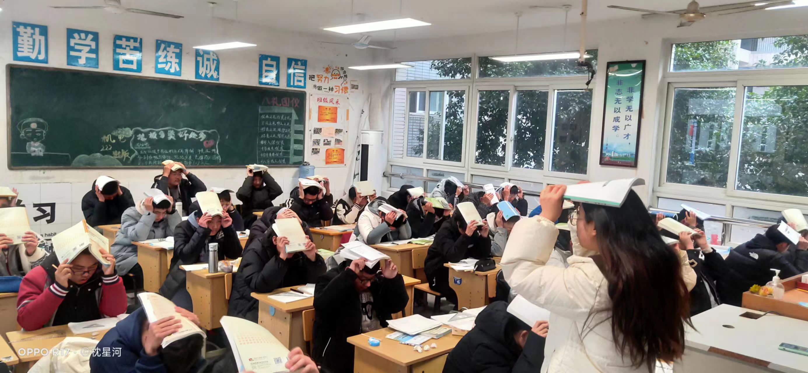 cad5aebc0dcf468eb147759a4d7bbc7e.jpg cad5aebc0dcf468eb147759a4d7bbc7e.jpg