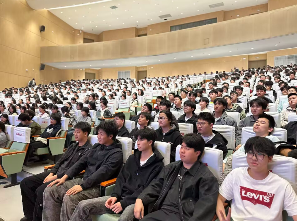 58db8365bcd34e2fa417f18b88e76de6.Png