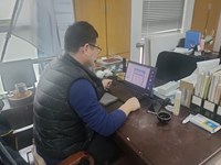 维护安全健康 传递正能量——我校组织云班会活动