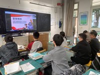 学雷锋月系列活动（四）——张中专组织各班开展主题班会活动