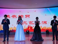 经济贸易系举行“青春红五月”红歌大合唱比赛