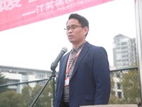 ​学习雷锋精神，弘扬时代新风——张中专开展“手拉手”爱心募捐活动