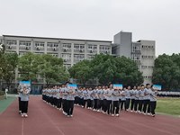 韵律体操展风采 五育并举促成长——我校举行首届校园“韵律操”比赛活动